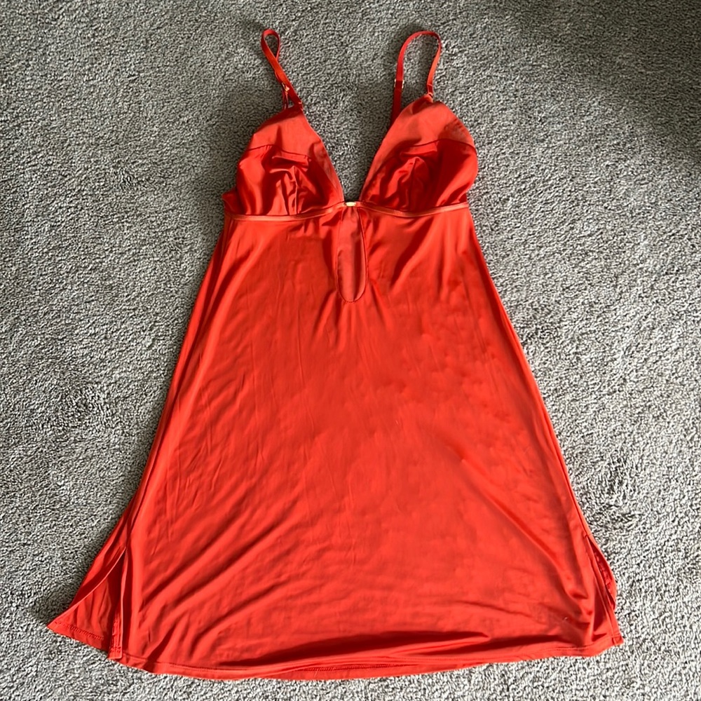 Victoria’s Secret sexy chemise